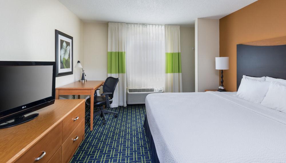 נורת' קנטון Fairfield Inn & Suites Canton מראה חיצוני תמונה