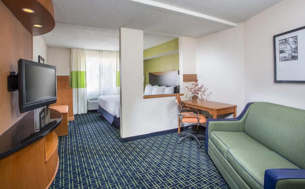 נורת' קנטון Fairfield Inn & Suites Canton מראה חיצוני תמונה