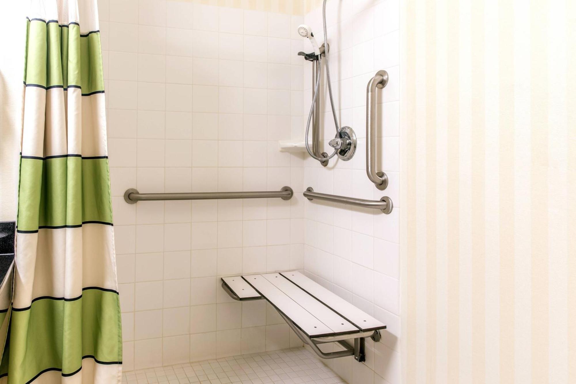 נורת' קנטון Fairfield Inn & Suites Canton מראה חיצוני תמונה