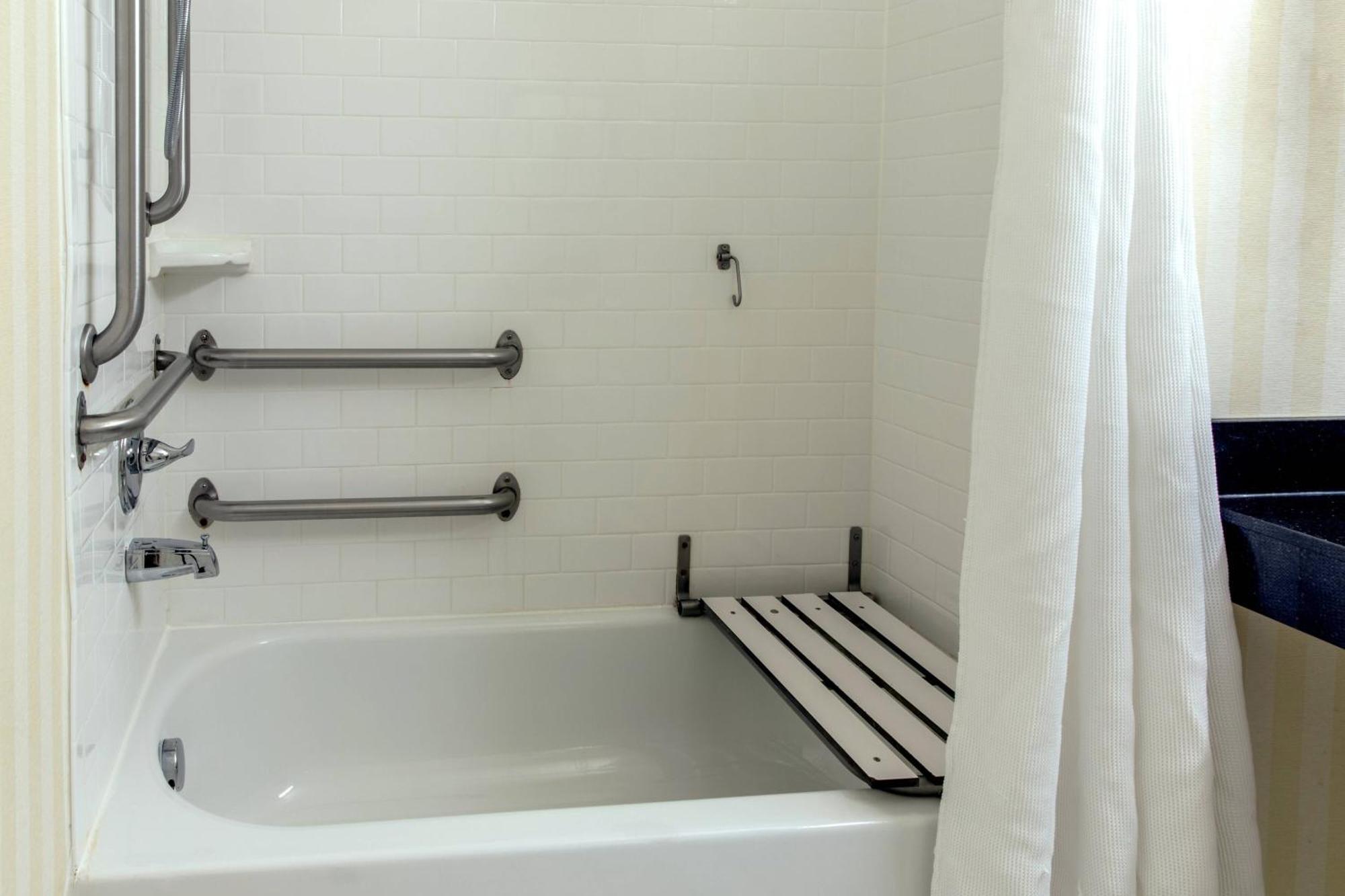נורת' קנטון Fairfield Inn & Suites Canton מראה חיצוני תמונה