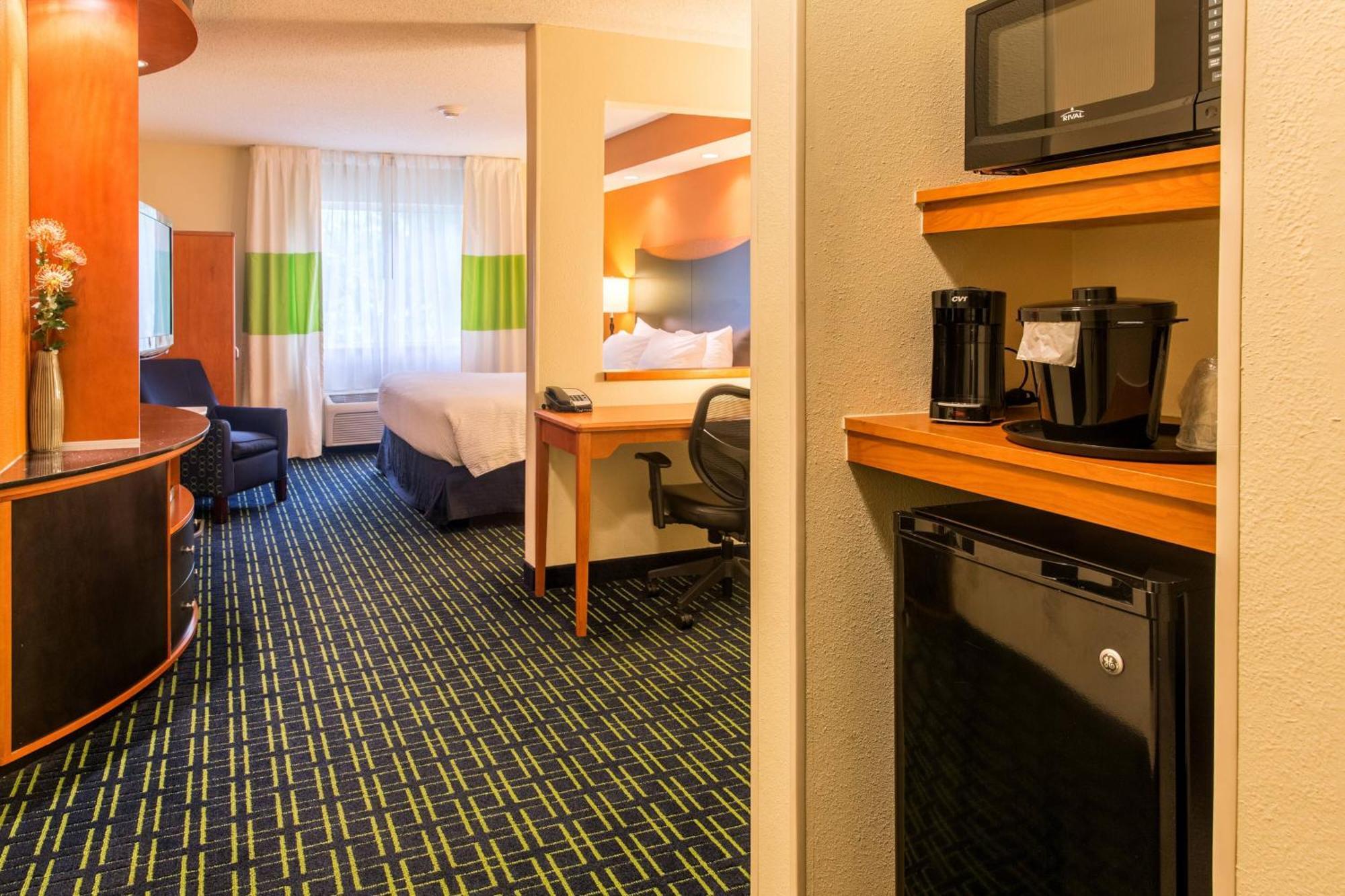 נורת' קנטון Fairfield Inn & Suites Canton מראה חיצוני תמונה