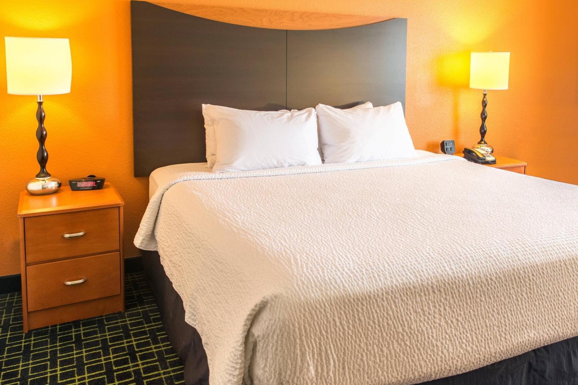 נורת' קנטון Fairfield Inn & Suites Canton מראה חיצוני תמונה